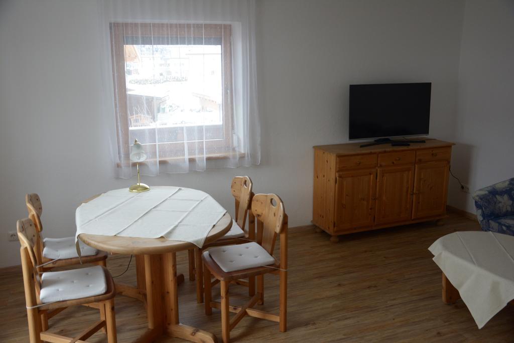 Senner Appartements Umhausen Kamer foto