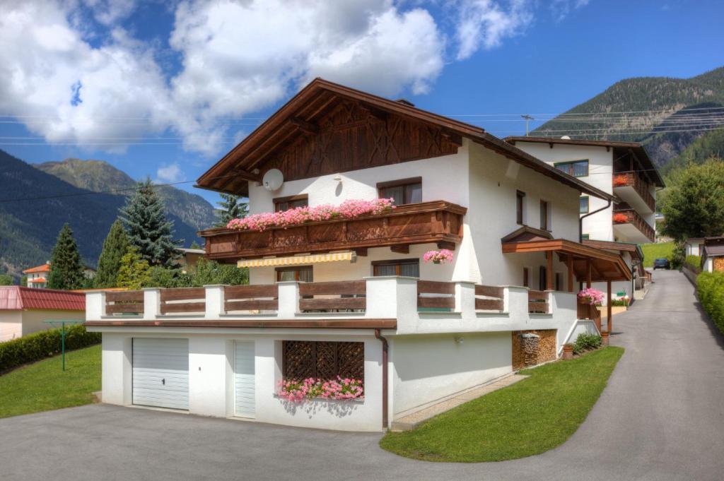 Senner Appartements Umhausen Buitenkant foto